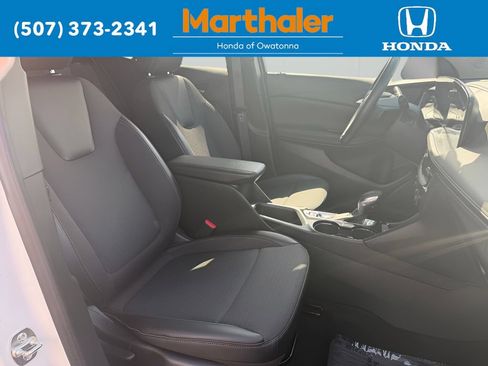 Used 2025 Buick Encore GX Preferred AWD/4WD image 16