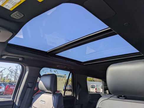 New 2025 Ford Expedition Platinum w/ Stealth Performance Package image 23