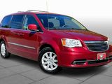 Used 2016 Chrysler Town & Country Touring image 2