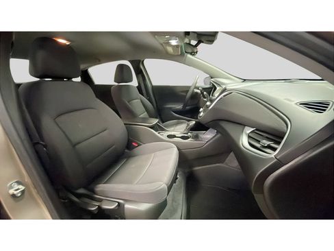 Used 2024 Chevrolet Malibu RS w/ LPO, Floor Liner Package FWD image 17