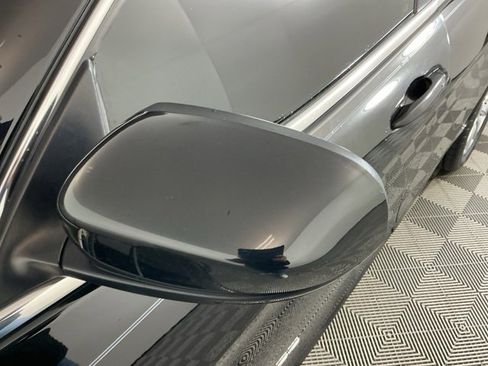 Used 2017 Jeep Cherokee Overland w/ Technology Group image 10