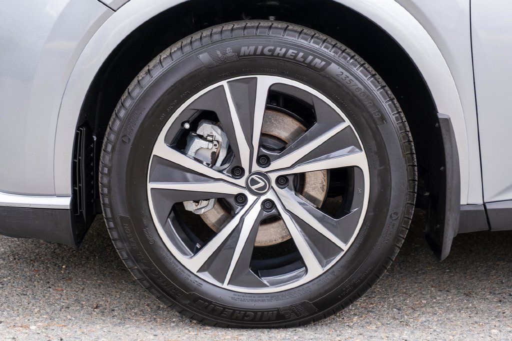 Used 2024 Lexus RX 350 Premium w/ Accessory Package (Z1) AWD/4WD image 30