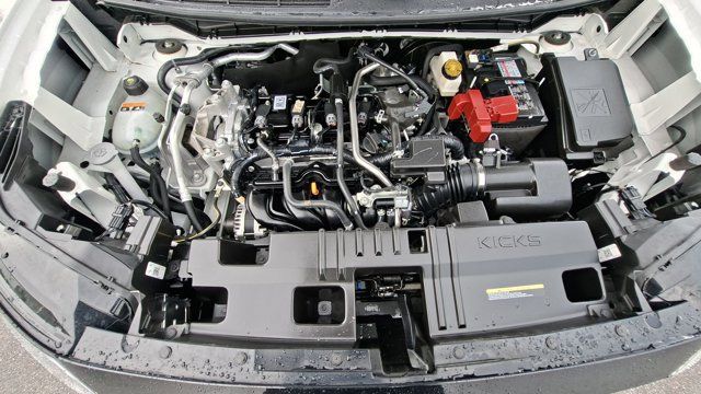 Certified 2025 Nissan Kicks SR FWD image 24