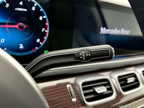 Used 2022 Mercedes-Benz GLE 350 4MATIC image 24