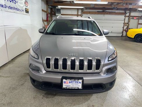 Used 2015 Jeep Cherokee Latitude w/ Cold Weather Group image 8