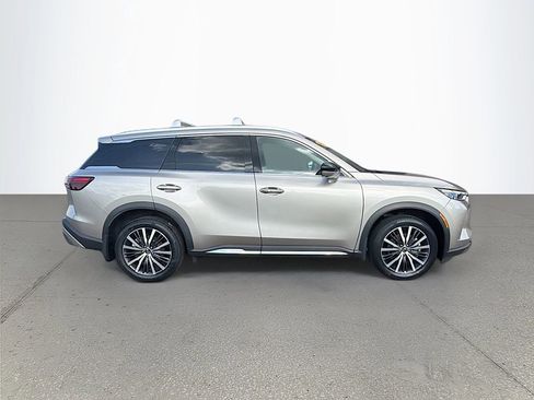 Used 2023 INFINITI QX60 Sensory w/ Cargo Package AWD/4WD image 3