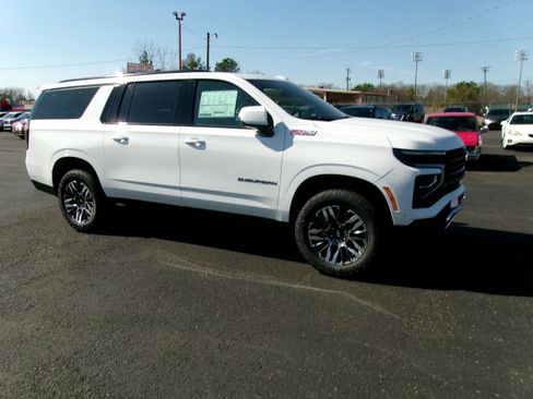 New 2026 Chevrolet Suburban Z71 w/ Comfort Package image 5