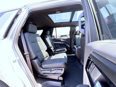 New 2026 GMC Yukon Denali w/ Denali Reserve Package AWD/4WD image 18