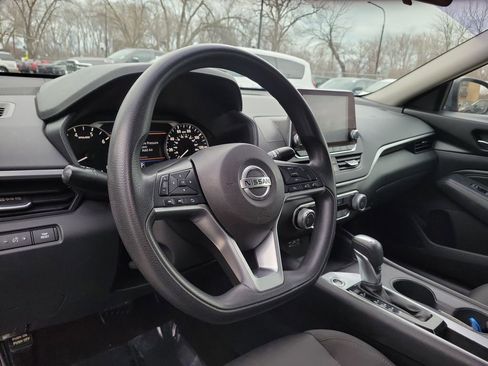 Used 2020 Nissan Altima 2.5 S FWD image 15