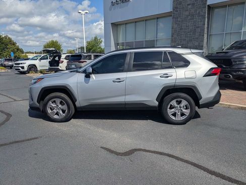 Used 2023 Toyota RAV4 XLE w/ Convenience Package FWD image 8