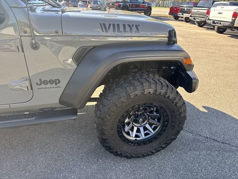 Used 2021 Jeep Wrangler Willys image 2