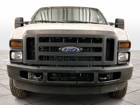 Used 2009 Ford F350 XL image 3