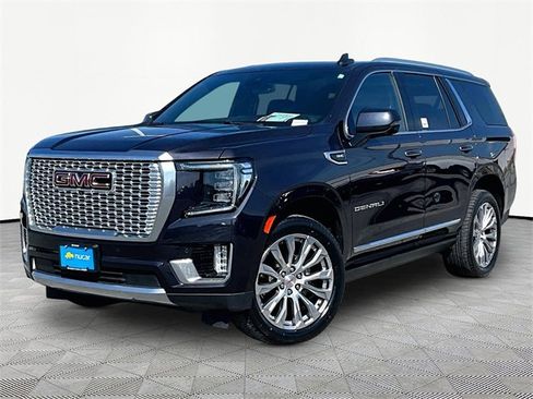 Used 2023 GMC Yukon Denali w/ Max Trailering Package image 3