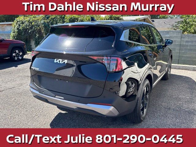 Used 2026 Kia Sportage LX FWD image 8