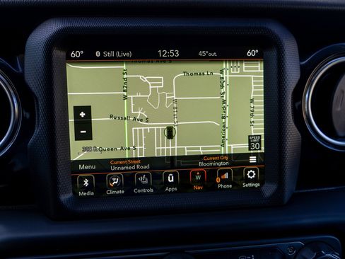 Used 2023 Jeep Wrangler Unlimited Sahara image 18