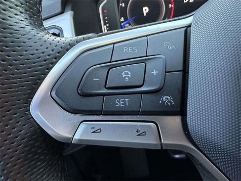 Used 2023 Volkswagen Atlas Cross Sport SEL R-Line image 34