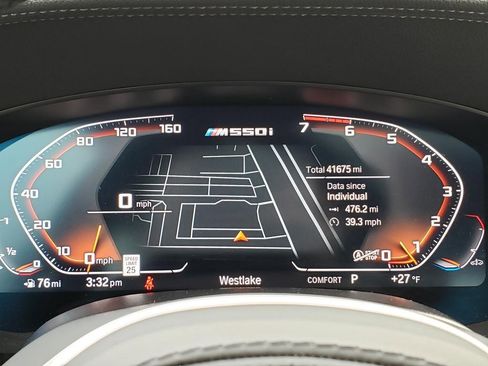 Used 2022 BMW M550i xDrive M550i xDrive w/ Premium Package image 32