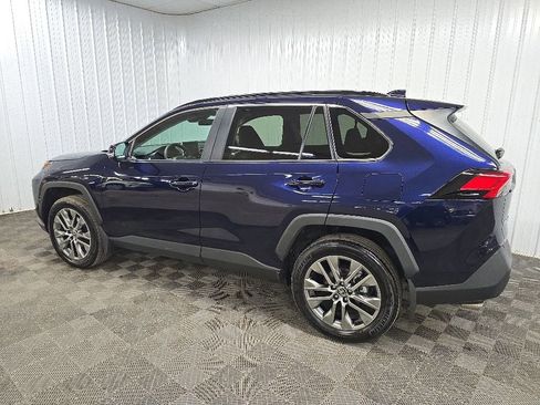 Used 2023 Toyota RAV4 XLE Premium AWD/4WD image 4