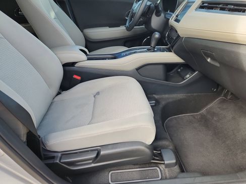 Used 2022 Honda HR-V EX image 13