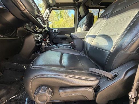 Used 2022 Jeep Gladiator Overland w/ Popular Equipment Package AWD/4WD image 32