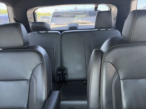 Used 2023 Chevrolet Traverse LT AWD/4WD image 22