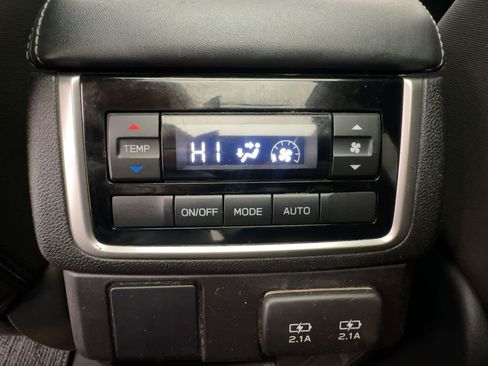 Used 2020 Subaru Ascent Premium w/ Sport Package image 30