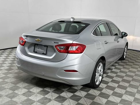 Used 2017 Chevrolet Cruze Premier image 8