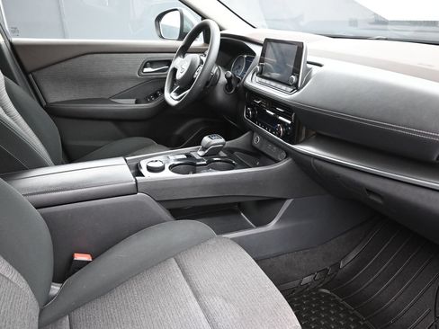 Used 2022 Nissan Rogue SV AWD/4WD image 26