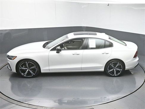 Certified 2024 Volvo S60 B5 Plus w/ Climate Package image 42