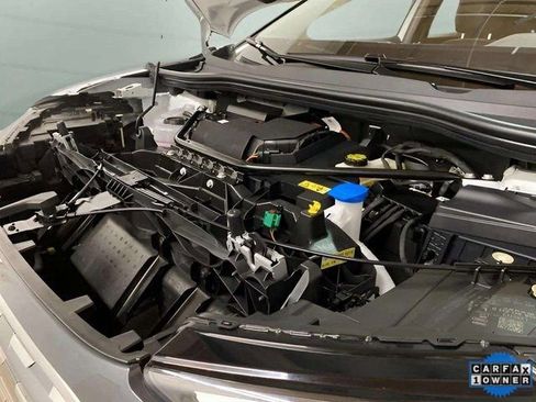 Used 2024 Audi Q4 e-tron Premium Plus image 86