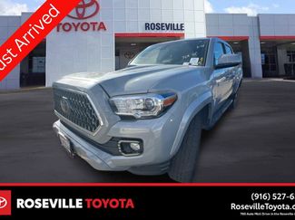 Used 2019 Toyota Tacoma TRD Sport w/ Technology Package video 1