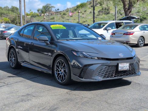 Used 2026 Toyota Camry XSE image 7