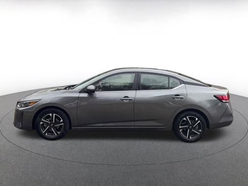 Used 2025 Nissan Sentra SV image 9