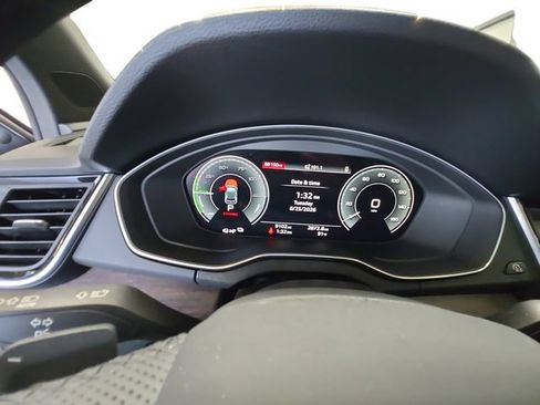 Used 2024 Audi Q5 e Premium Plus AWD/4WD image 14