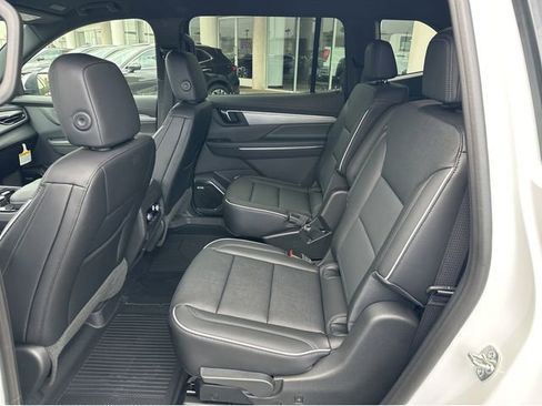 New 2026 Buick Enclave Preferred w/ Power Package FWD image 18
