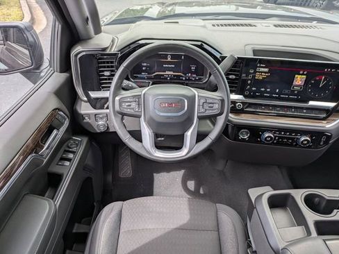 Used 2024 GMC Sierra 1500 Elevation image 19