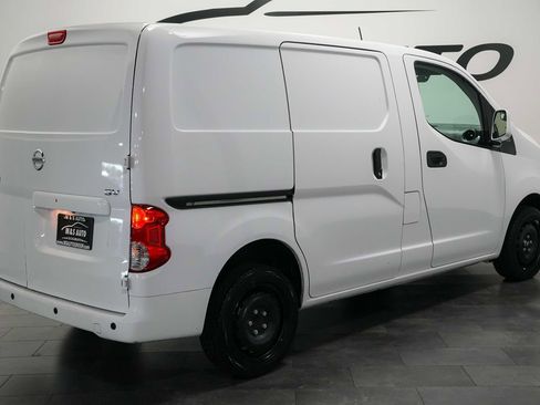Used 2021 Nissan NV200 SV FWD image 4