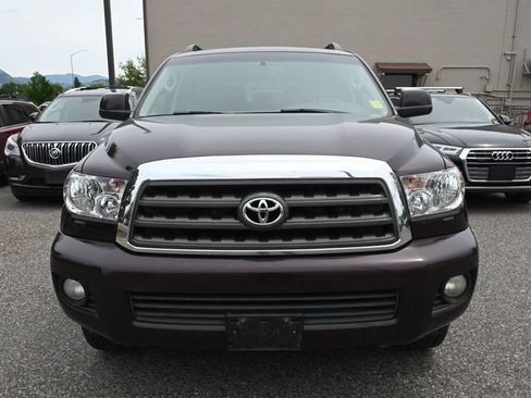 Used 2012 Toyota Sequoia SR5 w/ Premium Pkg AWD/4WD image 4