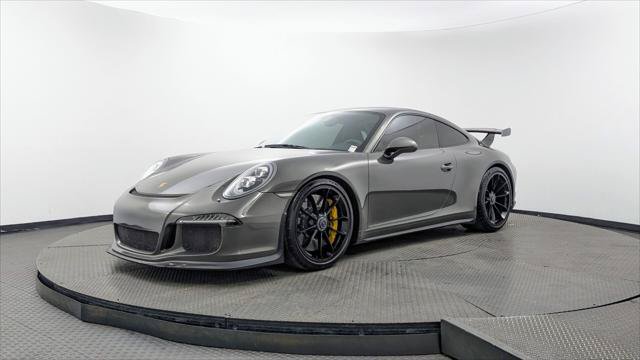 Used 2015 Porsche 911 GT3 RWD image 2