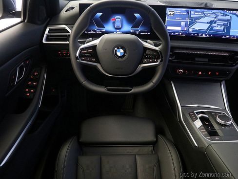 Used 2025 BMW 330i xDrive Sedan w/ M Sport Package image 15
