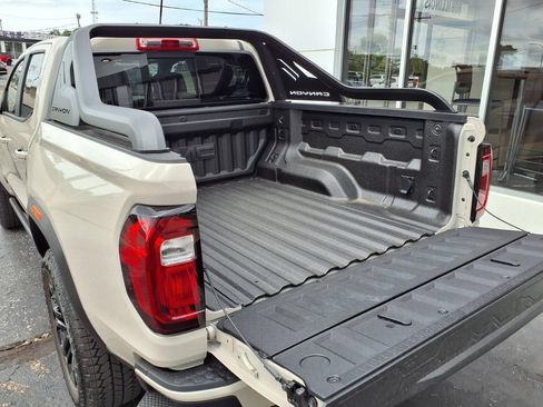 New 2026 GMC Canyon AT4 w/ Nightfall Edition AWD/4WD image 22