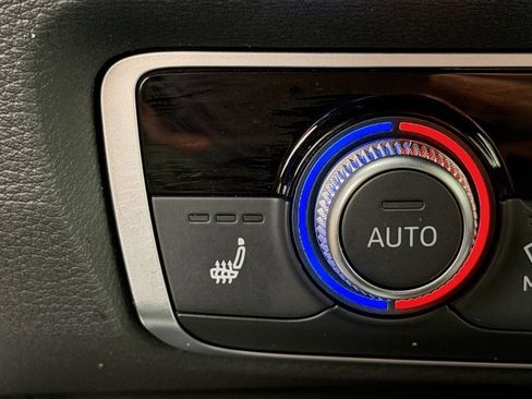 Used 2022 Audi Q3 2.0T Premium image 29