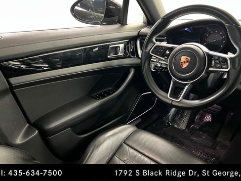 Used 2017 Porsche Panamera 4 AWD/4WD image 11