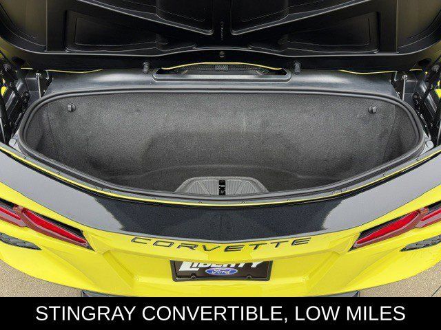 Used 2024 Chevrolet Corvette Stingray Convertible w/ 1LT RWD image 30