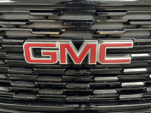Used 2020 GMC Yukon SLE image 30