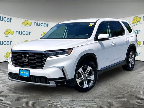 Certified 2025 Honda Pilot EX-L image 3