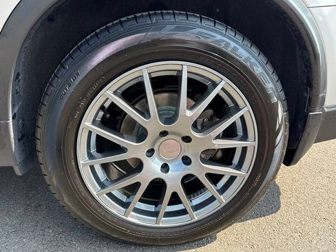 Used 2019 Nissan Rogue SV w/ Premium Package FWD image 31