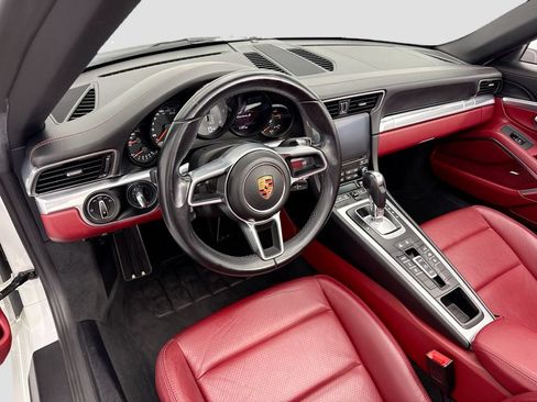 Used 2019 Porsche 911 Carrera S RWD image 6
