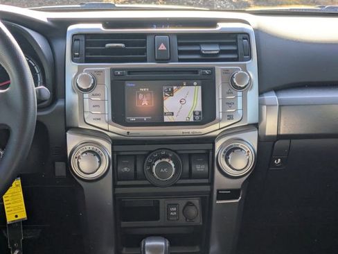 Used 2016 Toyota 4Runner SR5 image 18