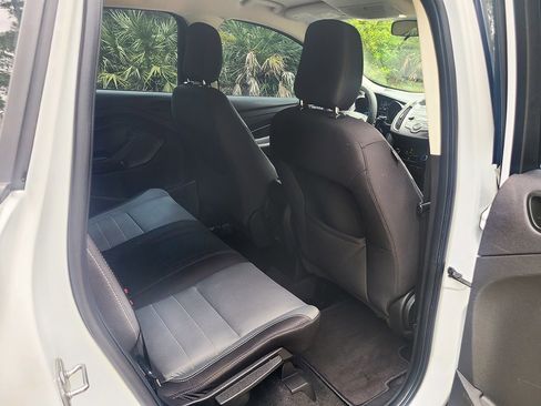 Used 2019 Ford Escape S FWD image 17